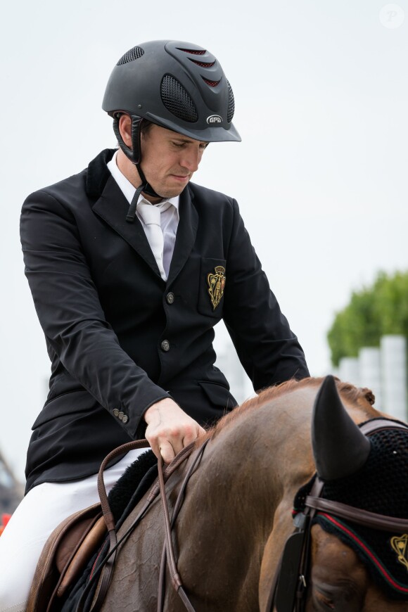Guillaume Canet sur Sweet Boy d'Alpa finit 6ème dans le prix Laiterie de Montaigu - Longines Paris Eiffel Jumping au Champ-de-Mars à Paris, le 4 juillet 2015.