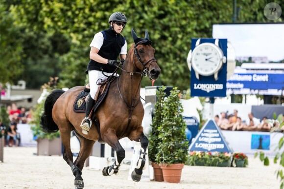 Guillaume Canet sur Sweet Boy d'Alpa finit 6ème dans le prix Laiterie de Montaigu - Longines Paris Eiffel Jumping au Champ-de-Mars à Paris, le 4 juillet 2015.