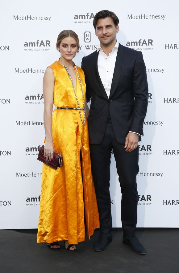 Olivia Palermo et son mari Johannes Huebl assistent au dîner de soutien à l'amfAR au Pavillon Ledoyen. Paris, le 5 juillet 2015.
