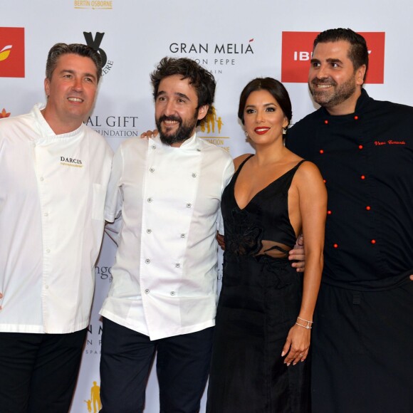 Le chef cuisinier Diego Guerrero et Eva Longoria - Global Gift Gala à Marbella. Le 5 juillet 2015