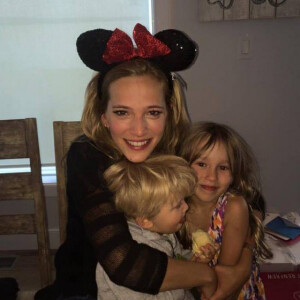 Michael Bublé a posté une photo de sa femme Luisana Lupito et leur fils Noah - Instagram, mai  2015