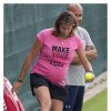 Amélie Mauresmo, enceinte, lors d'un entraînement de son poulain Andy Murray au All England Lawn Tennis and Croquet Club de Wimbledon, à Londres le 7 juillet 2015