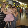 Elsa Pataky, sa fille India, et ses beaux parents Craig et Leonie Hemsworth arrivent à l'aéroport de Madrid pour prendre un avion le 7 juillet 2015.