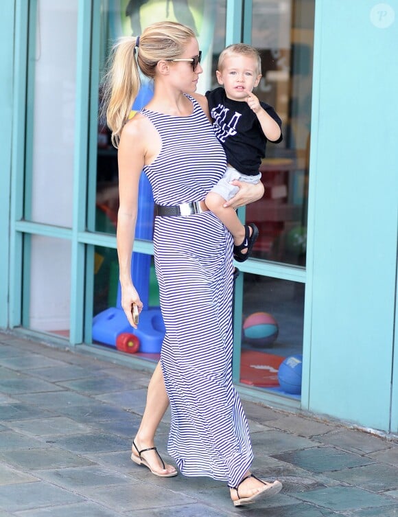 Exclusif - Kristin Cavallari emmène son fils Camden dans le centre de loisirs "Fit For Kidz" à Los Angeles, le 4 août 2014