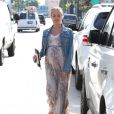  Kristin Cavallari enceinte se prom&egrave;ne dans les rues de West Hollywood, le 9 avril 2014.&nbsp; 
