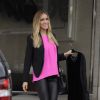 Kristin Cavallari enceinte a la sortie de son appartement a West Hollywood, le 20 novembre 2013. 