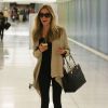 Kristin Cavallari, enceinte, arrive a l'aeroport de Los Angeles, le 19 novembre 2013 