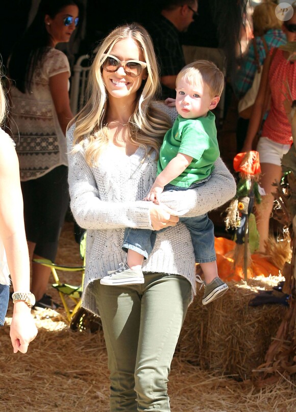 Kristin Cavallari et son fils Camden se rendent a la ferme aux citrouilles a West Hollywood le 5 octobre 2013
