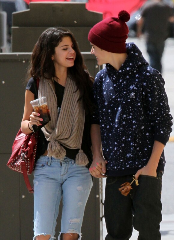 Justin Bieber et Selena Gomez dans les rues de Los Angeles, le 5 avril 2012 