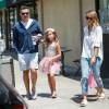 Exclusif - Jessica Alba et son mari Cash Warren sont allés déjeuner avec leurs filles Honor et Haven à Brentwood, le 3 juillet 2015  