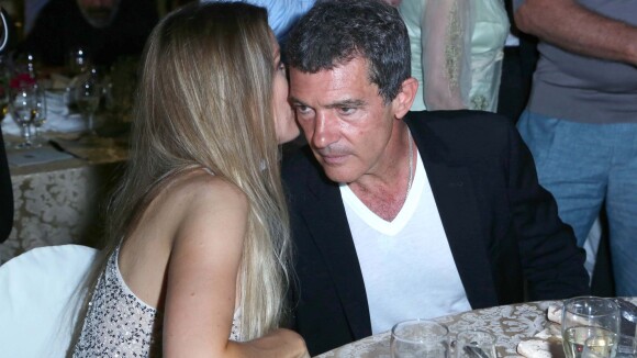 Antonio Banderas, amoureux sa belle Nicole : Glamour et farniente à Ischia