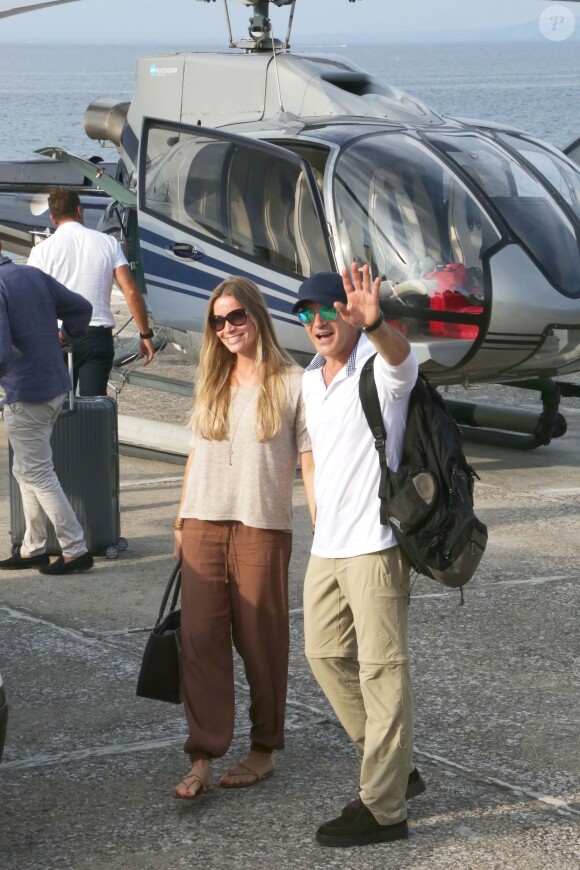 Antonio Banderas et sa compagne Nicole Kimpel arrivent à Ischia pour le Global Film & Music Festival le 13 juillet 2015.