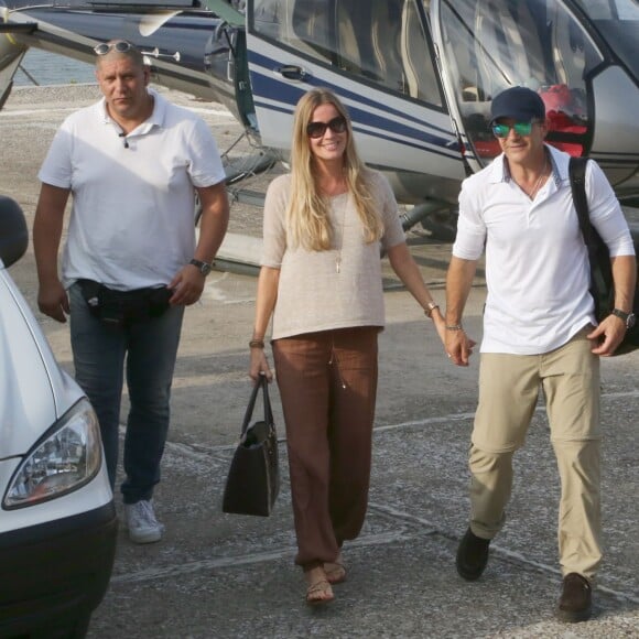 Antonio Banderas et sa compagne Nicole Kimpel arrivent à Ischia pour le Global Film & Music Festival le 13 juillet 2015.