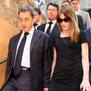 Nicolas Sarkozy et sa femme Carla Bruni-Sarkozy aux obsèques de Charles Pasqua en la cathédrale Notre-Dame du Puy à Grasse, le 7 juillet 2015.