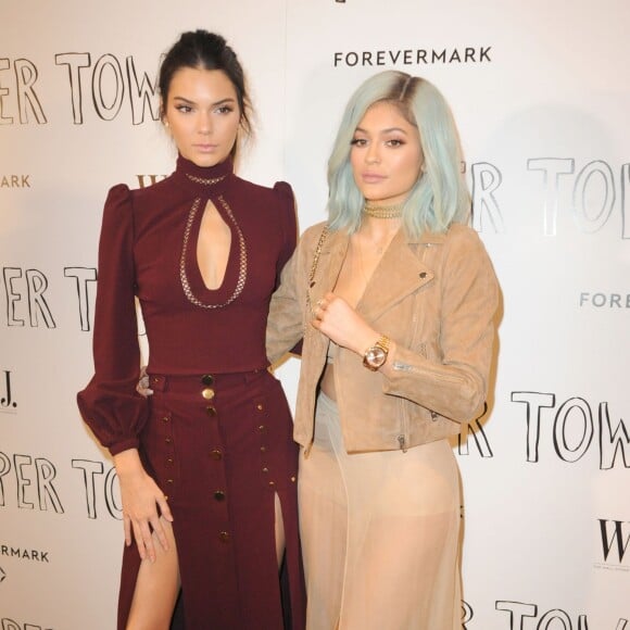 Kendall et Kylie Jenner assistent à une projection du film 'La face cachée de Margo' organisé par le Wall Street Journal et la marque de bijoux Forevermark au London Hotel. West Hollywood, Los Angeles, le 18 juillet 2015.