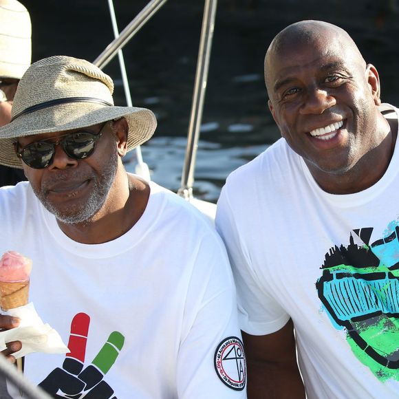 Samuel L. Jackson et  Magic Johnson sur le port de Saint-Tropez, le 19 juillet 2015