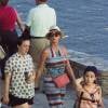 Katy Perry en vacances à Mykonos avec sa famille le 17 juin 2015
