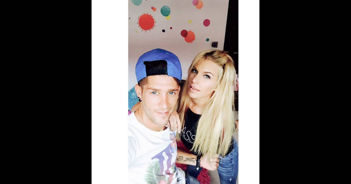 Paga Et Adixia Sont Toujours Aussi Amoureux Lun De Lautre Juillet 2015 Purepeople 2307