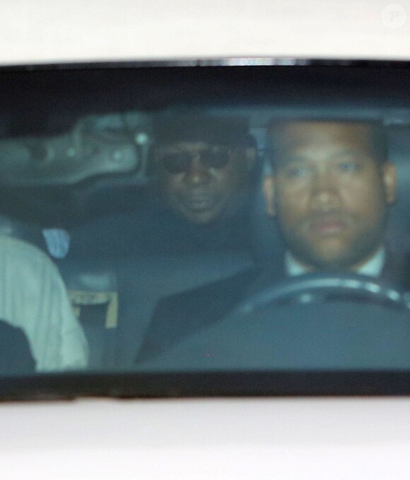 Bobby Brown - La famille et les amis de Bobbi Kristina Brown au "Murray Brothers Funeral Home " à Atlanta. Plus de trois ans après la disparition de sa mère, Bobbi Kristina Brown, fille unique de la légende de la pop music Whitney Houston et du chanteur Bobby Brown, est morte dimanche à l'âge de 22 ans le 26 juillet dernier, dans un hôpital à Duluth, en Géorgie. Le 31 juillet 2015 
