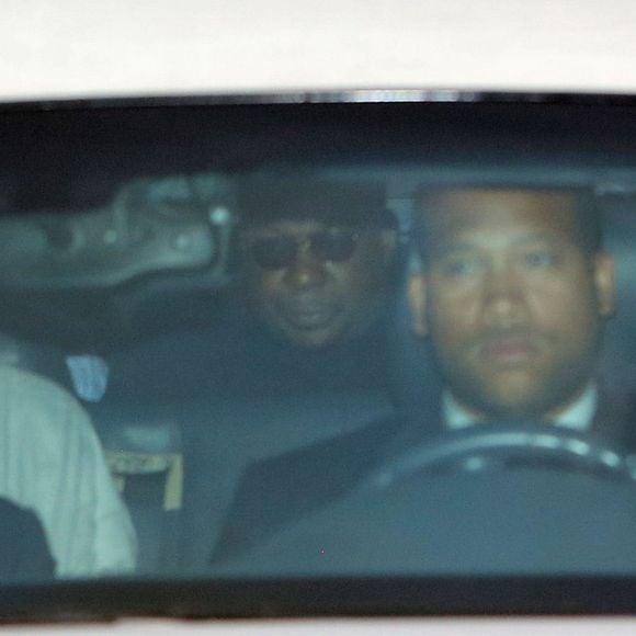 Bobby Brown - La famille et les amis de Bobbi Kristina Brown au "Murray Brothers Funeral Home " à Atlanta. Plus de trois ans après la disparition de sa mère, Bobbi Kristina Brown, fille unique de la légende de la pop music Whitney Houston et du chanteur Bobby Brown, est morte dimanche à l'âge de 22 ans le 26 juillet dernier, dans un hôpital à Duluth, en Géorgie. Le 31 juillet 2015 