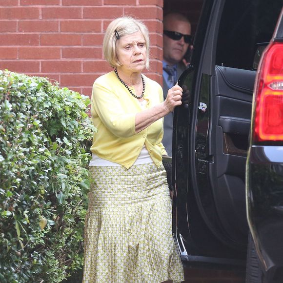 Guests - La famille et les amis de Bobbi Kristina Brown au "Murray Brothers Funeral Home " à Atlanta. Plus de trois ans après la disparition de sa mère, Bobbi Kristina Brown, fille unique de la légende de la pop music Whitney Houston et du chanteur Bobby Brown, est morte dimanche à l'âge de 22 ans le 26 juillet dernier, dans un hôpital à Duluth, en Géorgie. Le 31 juillet 2015 