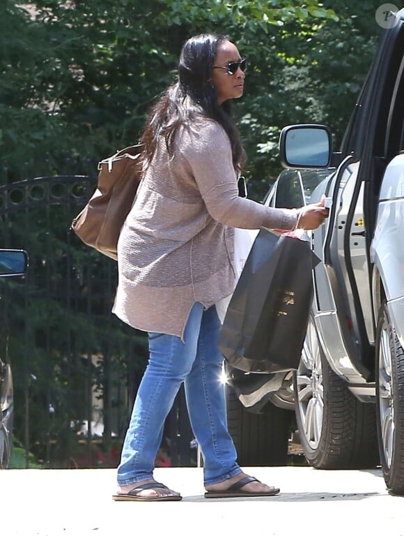 Pat Houston rentre chez elle à Duluth, le 28 juillet 2015. Sa nièce, Bobbi Kristina est décédée dimanche dernier après 6 mois d'hospitalisation. 