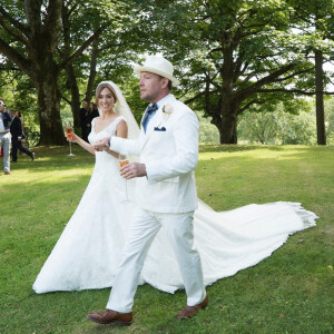 Guy Ritchie et son épouse en robe - Mariage de Guy Ritchie et Jacqui Ainsley (photo postée le 3 août 2015)