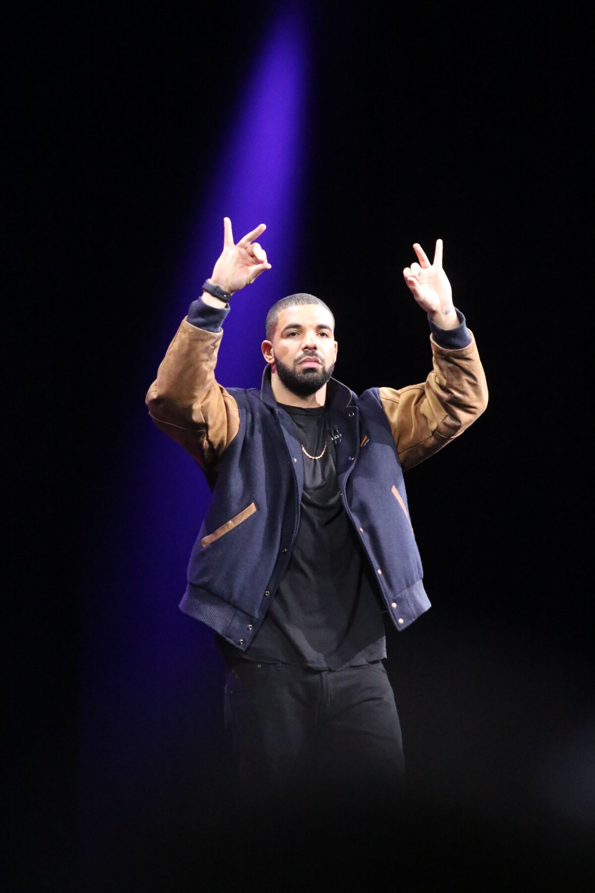 Drake, sa grande fête tourne mal : 2 morts et 3 blessés dans une fusillade  - Purepeople