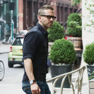 Ryan Reynolds arrive à son hôtel à New York, le 7 juillet 2015. 