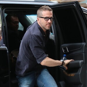 Ryan Reynolds arrive à son hôtel à New York, le 7 juillet 2015. 