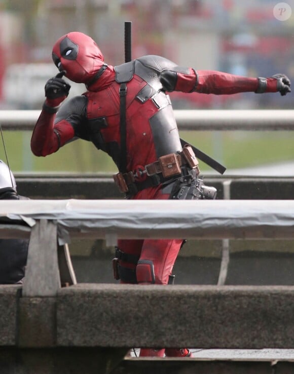 Ryan Reynolds lors du tournage de "Deadpool" à Vancouver, le 13 avril 2015 