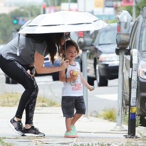 Megan Fox emmène ses enfants Noah et Bodhi à la crèche à Los Angeles, le 6 aout 2015 