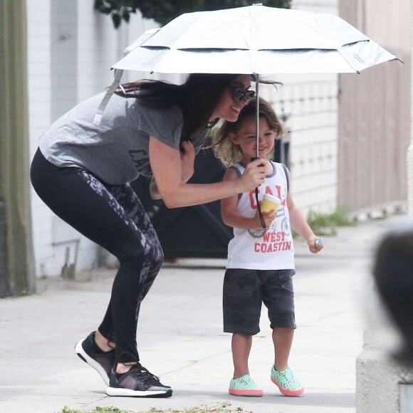 Megan Fox emmène ses enfants Noah et Bodhi à la crèche à Los Angeles, le 6 aout 2015 