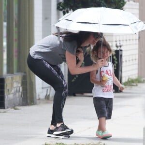 Megan Fox emmène ses enfants Noah et Bodhi à la crèche à Los Angeles, le 6 aout 2015 