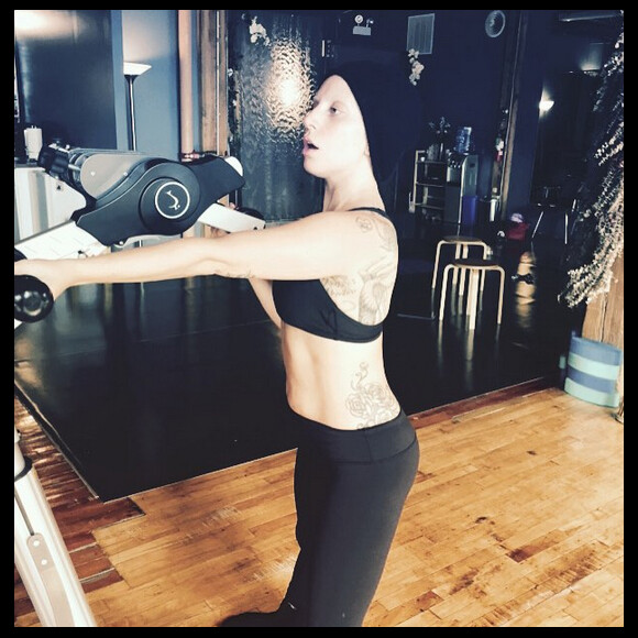 Lady Gaga fait du sport sur Instagram / aout 2015