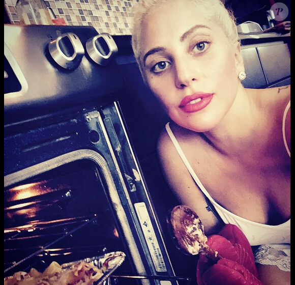 Lady Gaga fait la cuisine / aout 2015