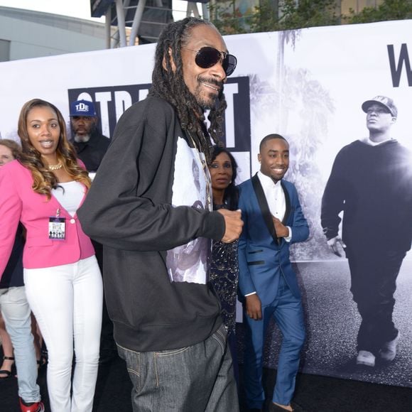 Snoop Dogg assiste à l'avant-première du film "Straight Outta Compton" au Microsoft Theater. Los Angeles, le 10 août 2015.