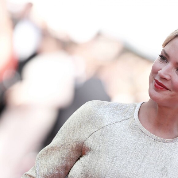 Virginie Efira - Montée des marches du film "Mia Madre" (Ma Mère) lors du 68e Festival International du Film de Cannes, le 16 mai 2015.