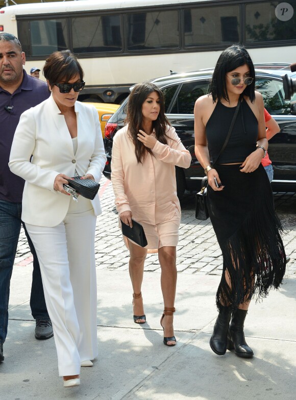 Kris Jenner, Kourtney Kardashian et Kylie Jenner  font du shopping ensemble à New York, le 27 juin 2014