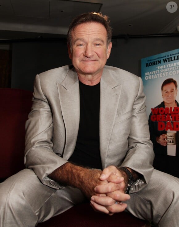 Robin Williams se prête au jeu du "photocall", pour son film World's greatest dad, à Londres le 1er juillet 2010