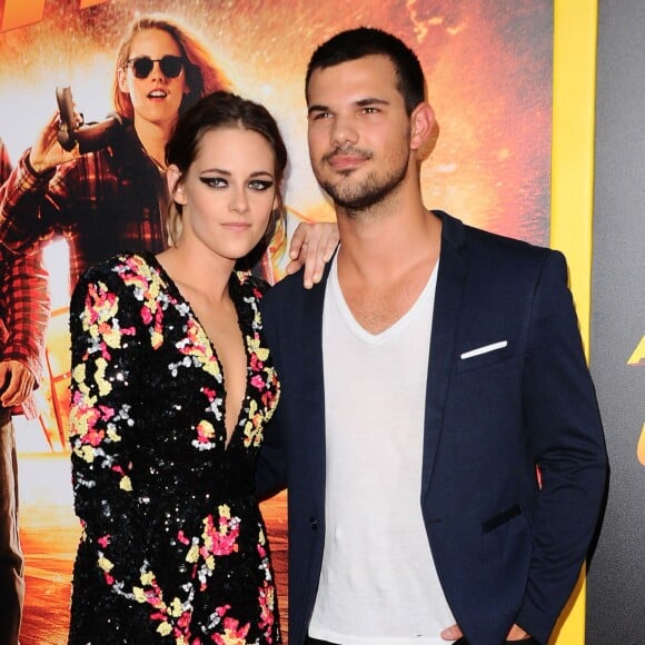 Kristen Stewart et Taylor Lautner à la première d'American Ultra à Los Angeles, le 18 août 2015.