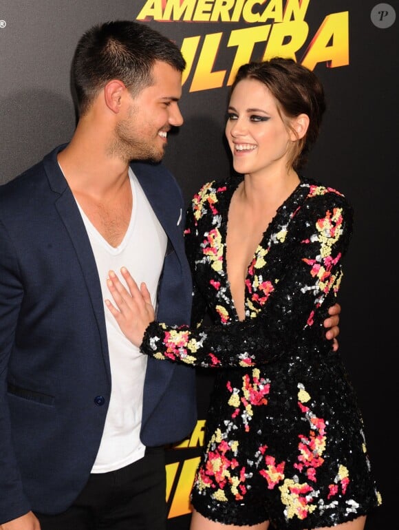 Kristen Stewart et Taylor Lautner à la première d'American Ultra à Los Angeles, le 18 août 2015.