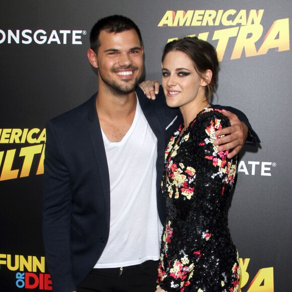 Taylor Lautner, Kristen Stewart - Avant-première du film "American Ultra" au Ace Hotel à Los Angeles, le 18 août 2015.
