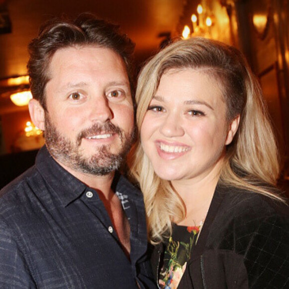 Kelly Clarkson et Brandon, photo Instagram, 2015. La chanteuse a annoncé le 19 août 2015 pendant un concert être enceinte de son deuxième enfant, avec son mari Branson.