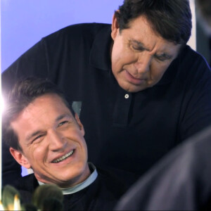 Les animateurs Benjamin Castaldi et Jean-Pierre Foucault dans la nouvelle bande-annonce de L'Académie des 9, sur NRJ12.