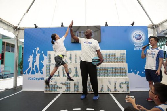 Darryl Dawkins, aka Chocolate Thunder dans la légende de la NBA, est mort le 27 août 2015 à 58 ans. Photo de son compte Twitter.