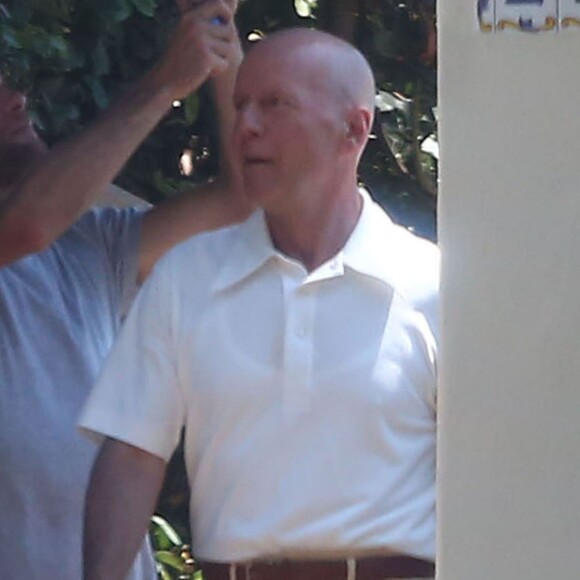 Exclusif - Bruce Willis - Tournage du nouveau film de Woody Allen à Los Angeles, le 17 août 2015.