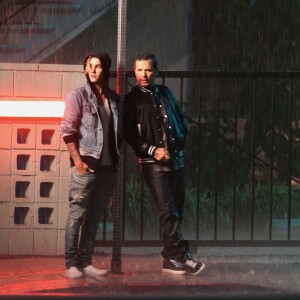 Exclusif - Justin Bieber participe à un deal de drogue pour les besoins de tournage de son nouveau clip video "What Do You Mean" sur Hollywood Boulevard à Los Angeles, avec à ses côtés John Leguizamo et une jeune femme très sexy. Le 19 août 2015