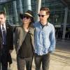 Benedict Cumberbatch et sa femme Sophie Hunter (enceinte) à l'aéroport de Londres le 7 mars 2015 
