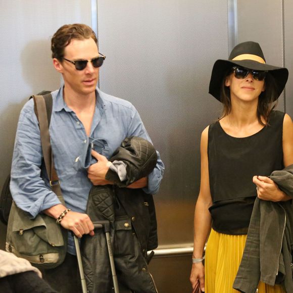 Benedict Cumberbatch et sa femme enceinte Sophie Hunter à l'aéroport de Los Angeles, le 6 mars 2015